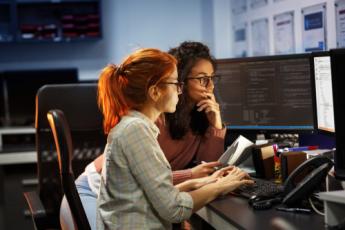 Femmes et numérique Femmes et numérique