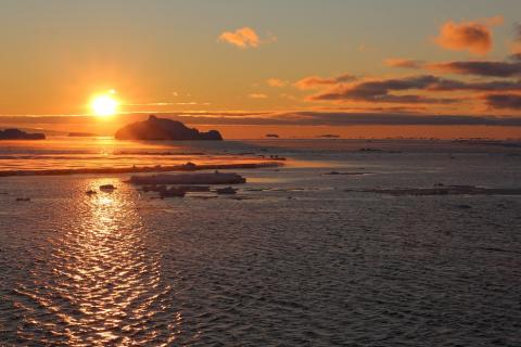Coucher de soleil en Antarctique Coucher de soleil en Antarctique