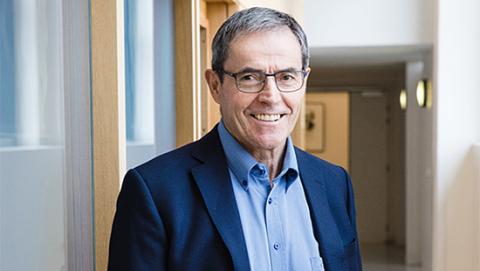 Jean-Marie Tarascon, chimiste et pionnier du stockage électrochimique de l’énergie reçoit la médaille d'or du CNRS Jean-Marie Tarascon, chimiste et pionnier du stockage électrochimique de l’énergie reçoit la médaille d'or du CNRS